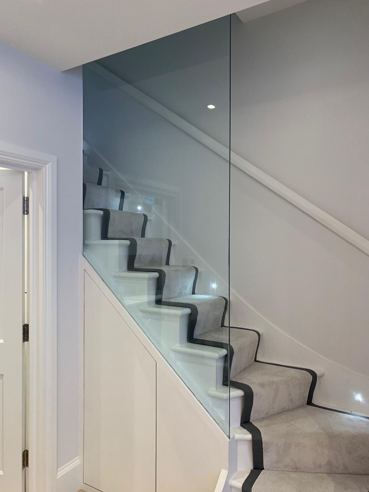 Balustrade Screen - Osborn Glass